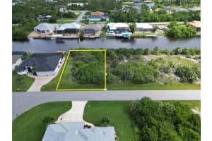 15120 Hennipen Cir, PORT CHARLOTTE