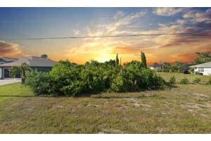 120 Albatross Rd, ROTONDA WEST 120 Albatross Rd, ROTONDA WEST