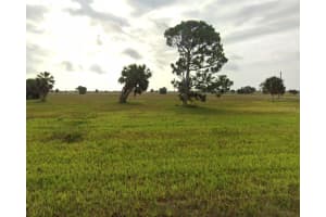 6 Elm Dr, PLACIDA