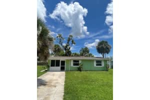 330 E Fray St, ENGLEWOOD 330 E Fray St, ENGLEWOOD