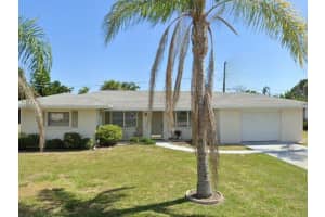 1625 Elinor Pl, ENGLEWOOD