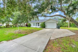 5852 Brickell Dr, NORTH PORT