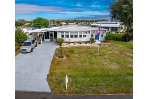 2860 Penguin Ln, ENGLEWOOD