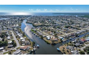 165 Francis Dr Ne, PORT CHARLOTTE