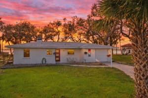 918 Edgewater Dr, ENGLEWOOD