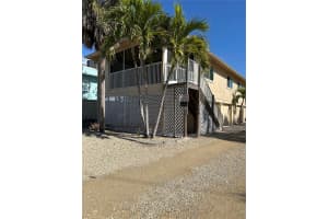 5053 N Beach Rd #8, ENGLEWOOD