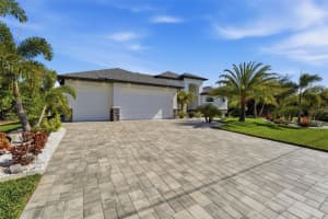 9326 Panama Cir, PORT CHARLOTTE