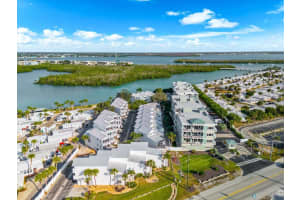 2255 N Beach Rd #14, ENGLEWOOD