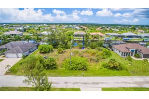 8088 Antwerp Cir, PORT CHARLOTTE