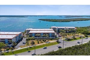 1701 Beach Rd #312, ENGLEWOOD