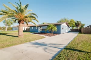 35 Stanford Rd, VENICE