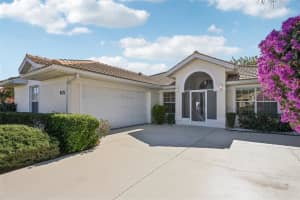 8373 Pondview Ln, ENGLEWOOD
