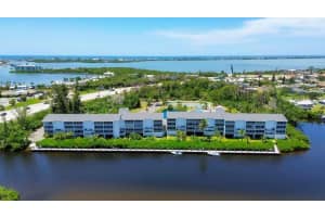 1401 S Mccall Rd #303a, ENGLEWOOD