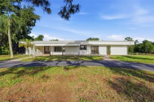 2180 W Dolphin Dr, ENGLEWOOD