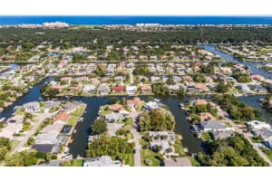 8 Crossleaf Ct E, PALM COAST