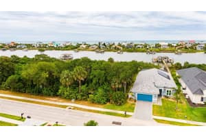 60 N Riverwalk Dr, PALM COAST