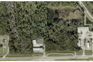 2750 E Moody Blvd, BUNNELL
