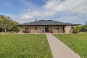 380 E County Road 90, BUNNELL