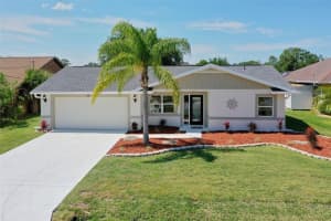 13 Cedarwood Ct, PALM COAST