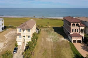 4 Hammock Beach Ct, PALM COAST