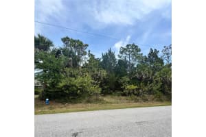 90 Coral Reef Ct N, PALM COAST