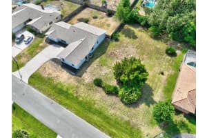 102 Foxhall Ln, PALM COAST