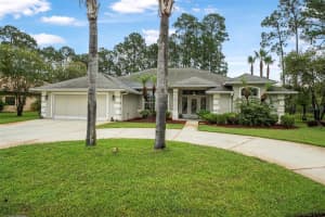 10 Lake Charles Ln, PALM COAST