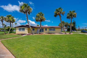 15 Aqua Vista Dr, ORMOND BEACH