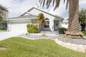 7 Nantucket Ter, PALM COAST