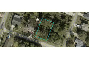 192 Persimmon Dr, PALM COAST