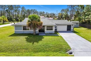 121 Point Of Woods Dr, PALM COAST