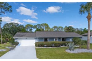 22 Westfield Ln, PALM COAST