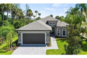 27 S Riverwalk Dr, PALM COAST