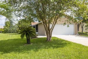 1 Wood Acre Ln, PALM COAST 1 Wood Acre Ln, PALM COAST