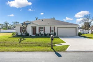 8 Bannbury Ln, PALM COAST