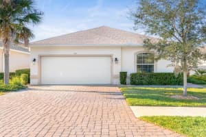 76 Park Place Cir, PALM COAST