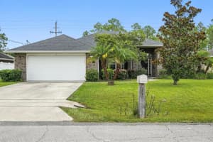 8 Zorro Ct, PALM COAST