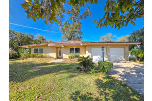 22 N St Andrews Dr, ORMOND BEACH