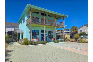 208 S 3rd St, FLAGLER BEACH