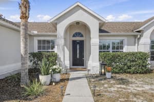 656 Gainsboro St, DELTONA