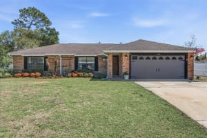 1602 Lansfield Ave, DELTONA