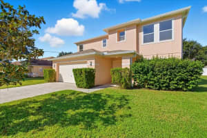 29 Louisville Dr, PALM COAST