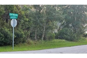 1 Zoffwood Ct, PALM COAST