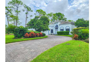 1 Bay Pointe Dr, ORMOND BEACH