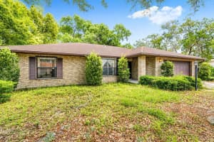 1694 Nantucket St, DELTONA