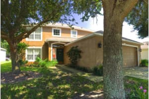 1079 Vanderbilt Dr , EUSTIS