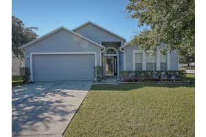 1040 Remington Ave , EUSTIS