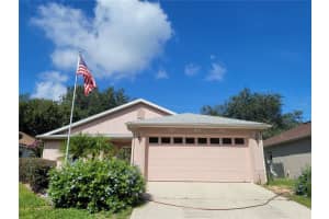 1040 Vassar Dr, EUSTIS