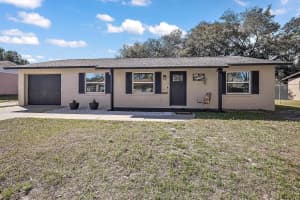204 Lily Pad Ln, EUSTIS