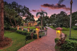 16001 Acorn Cir, TAVARES